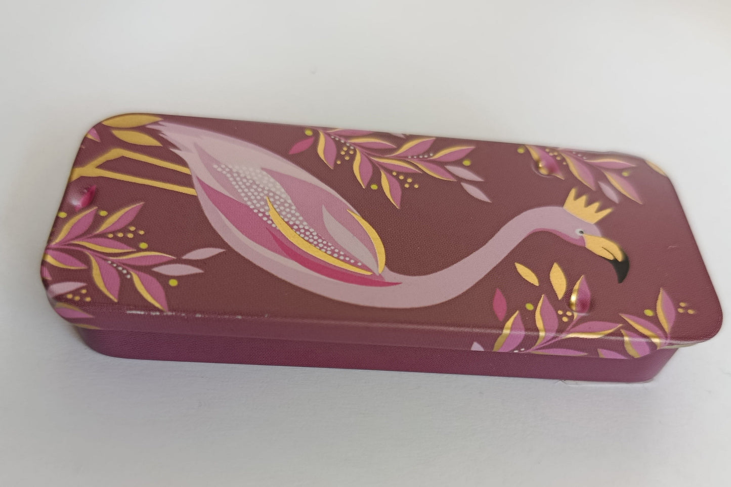 Magnetic Needle Tin Case Flamingo