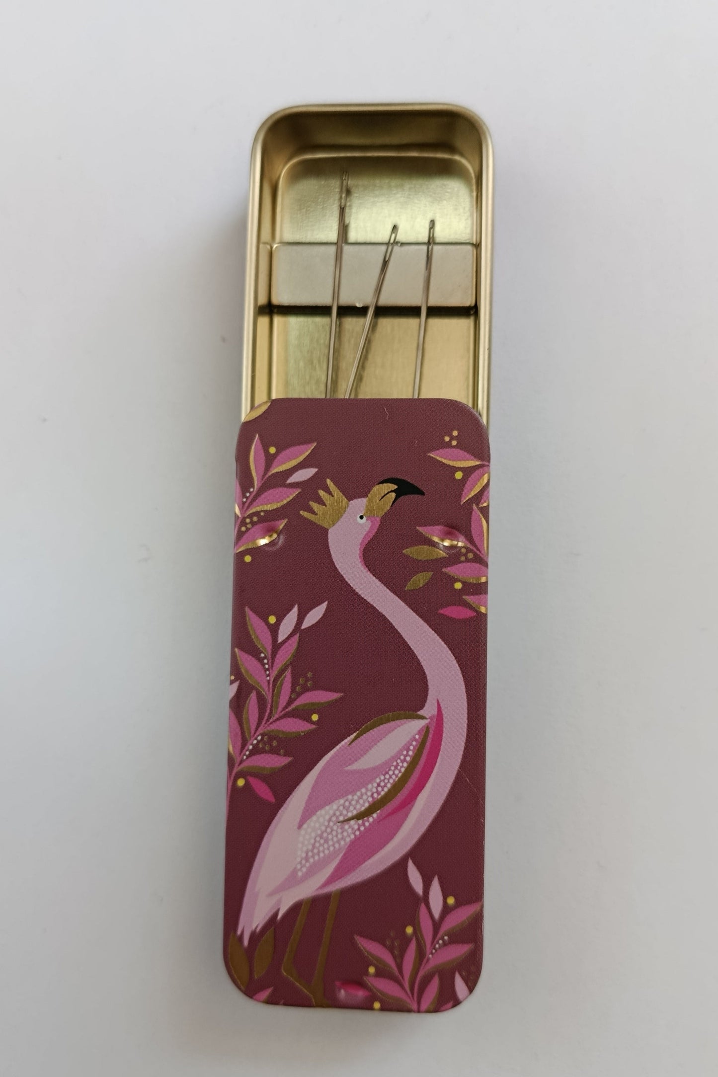 Magnetic Needle Tin Case Flamingo