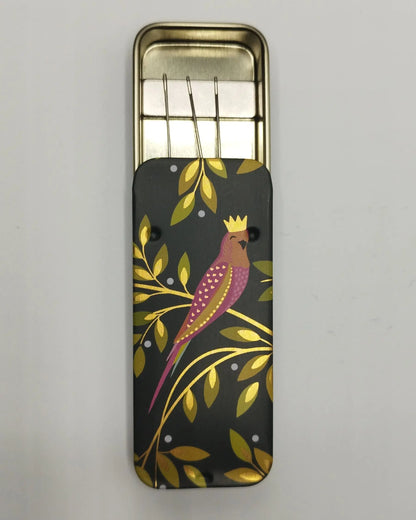 Magnetic Needle Tin Case Pink Parrot