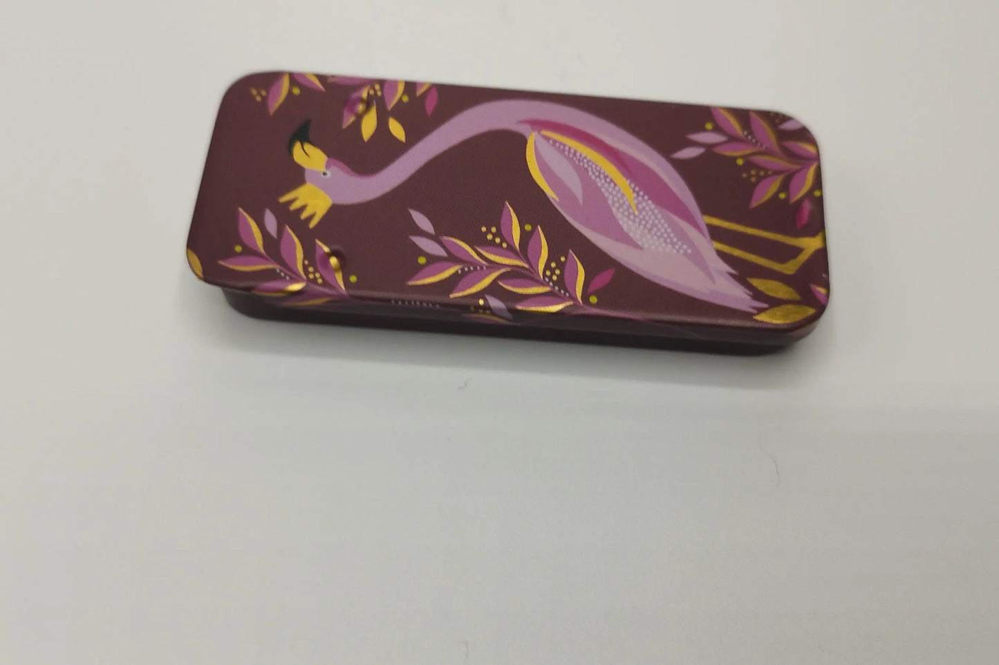 Magnetic Needle Tin Case Flamingo