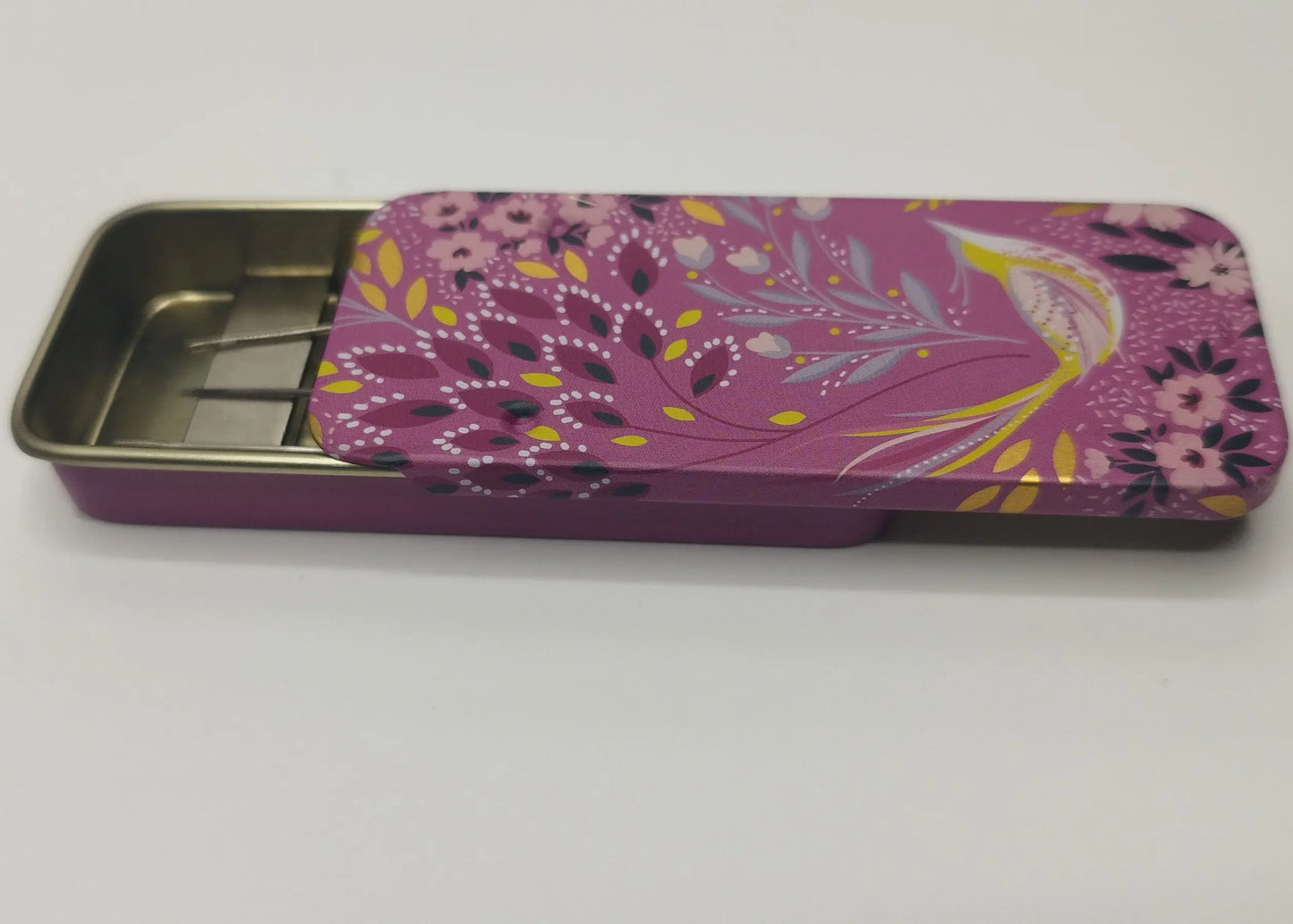 Magnetic Needle Tin Case Pink Bird