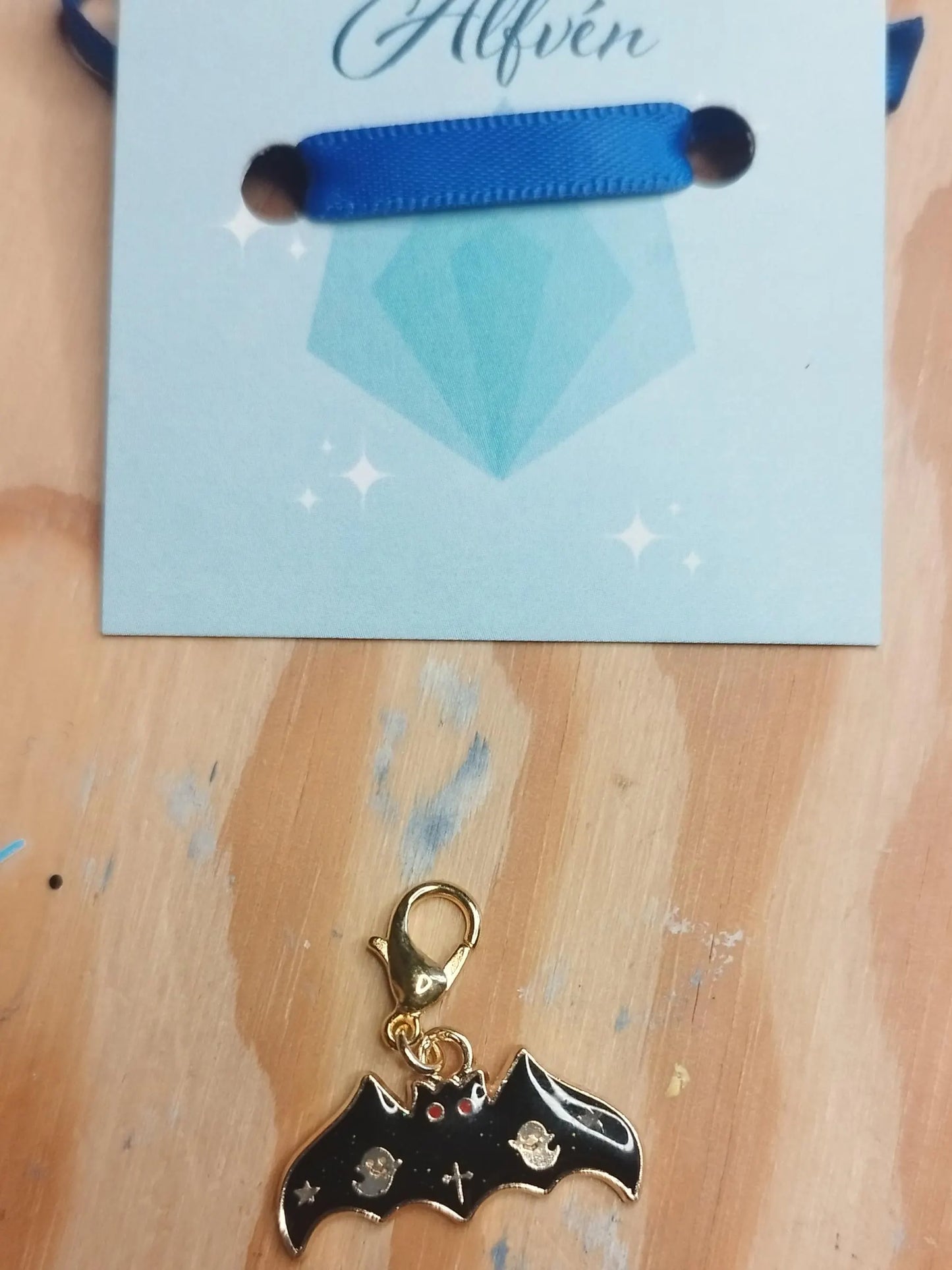 Bat stitch Marker with Glitter & Ghost Detail