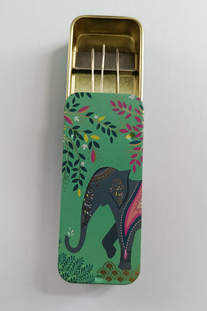 Magnetic Needle Tin Case Elephant