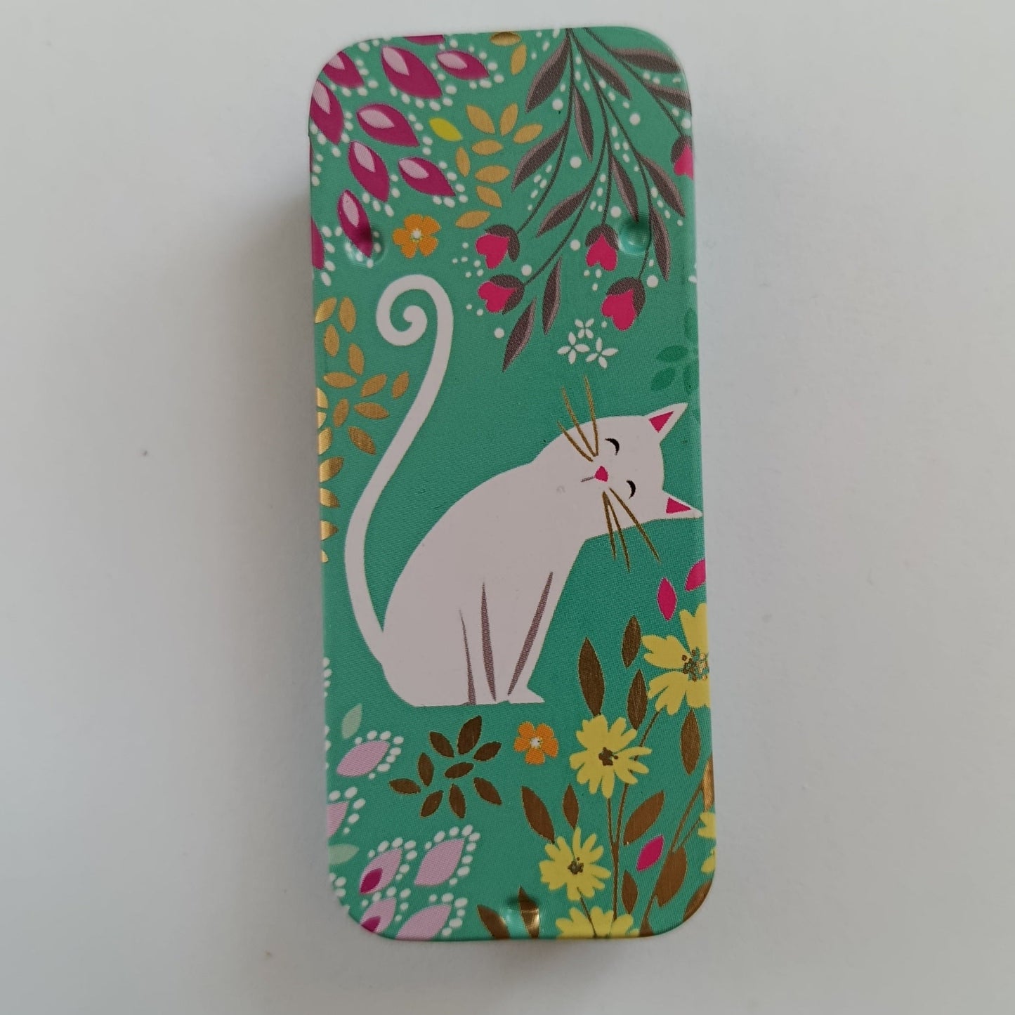 Magnetic Needle Tin Case Green Cat