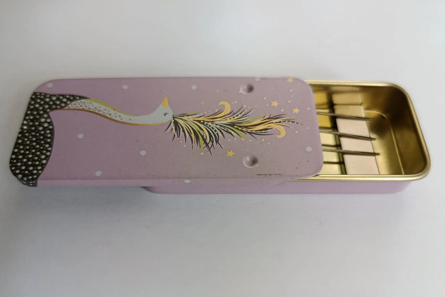 Magnetic Needle Tin Case Pink Ostrich
