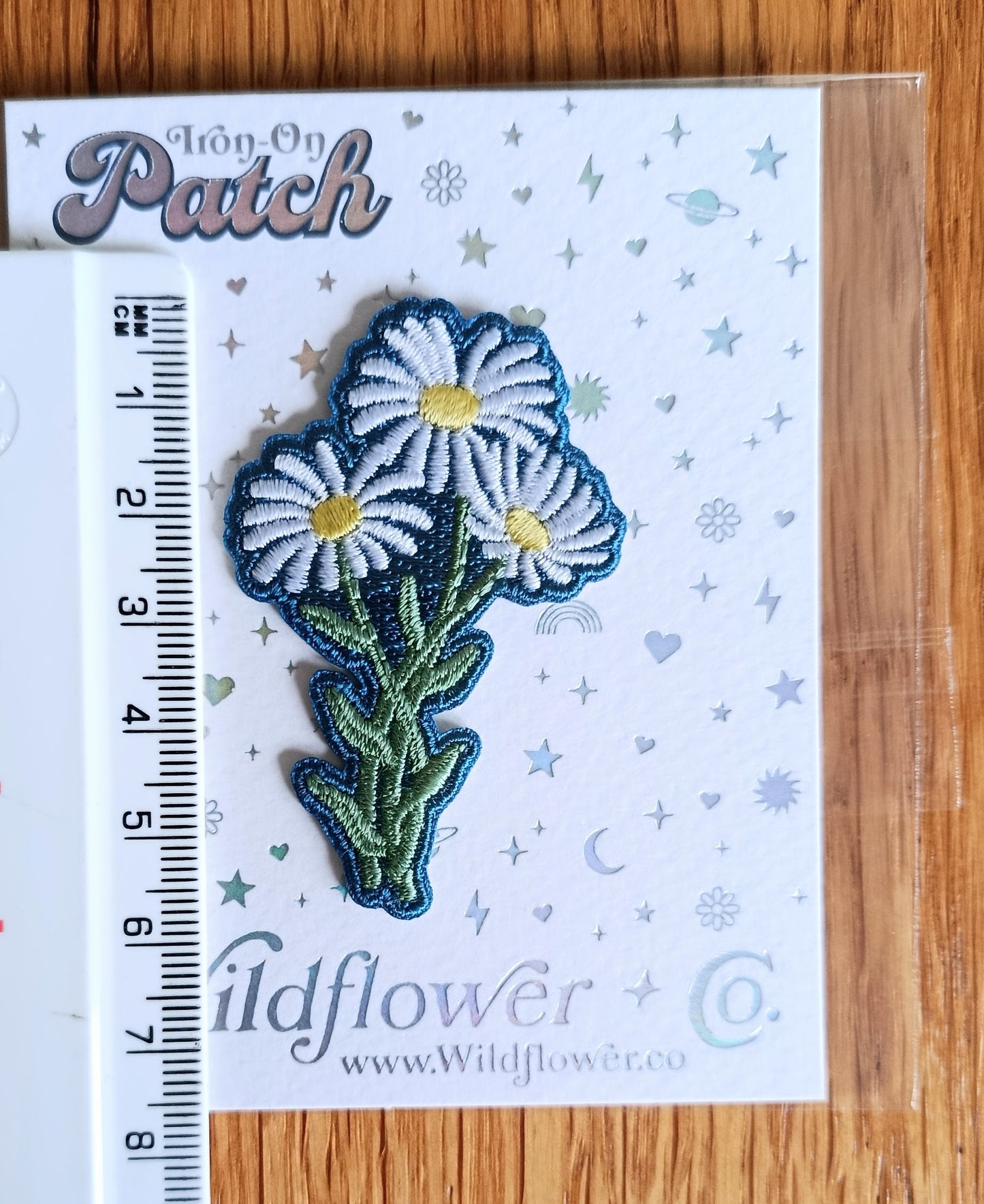 Iron on Daisy Embroidery Patch