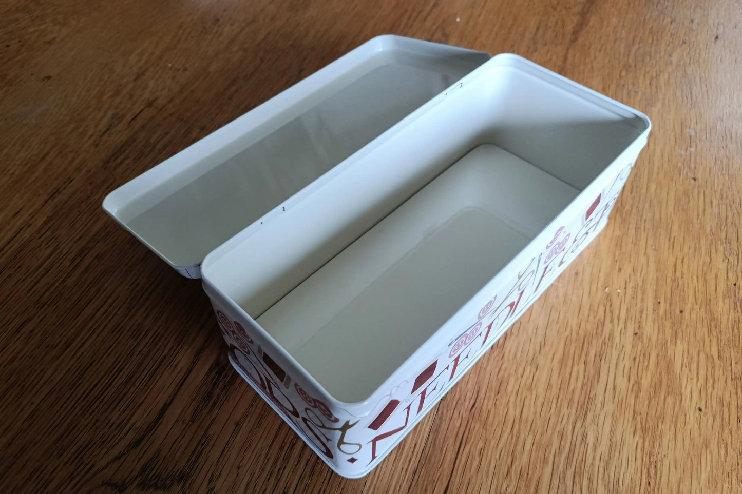 Emma Bridgewater Needle Craft Tin Large