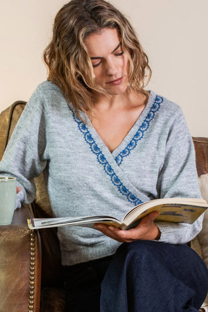 The Menders Wardobe, Eco Vita Naturally Dyed Organic Wool Thread, Weaving and Embellishing Pattern Book