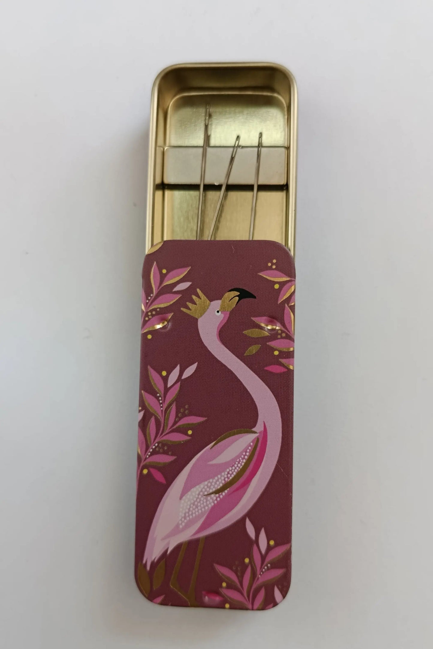 Magnetic Needle Tin Case Flamingo