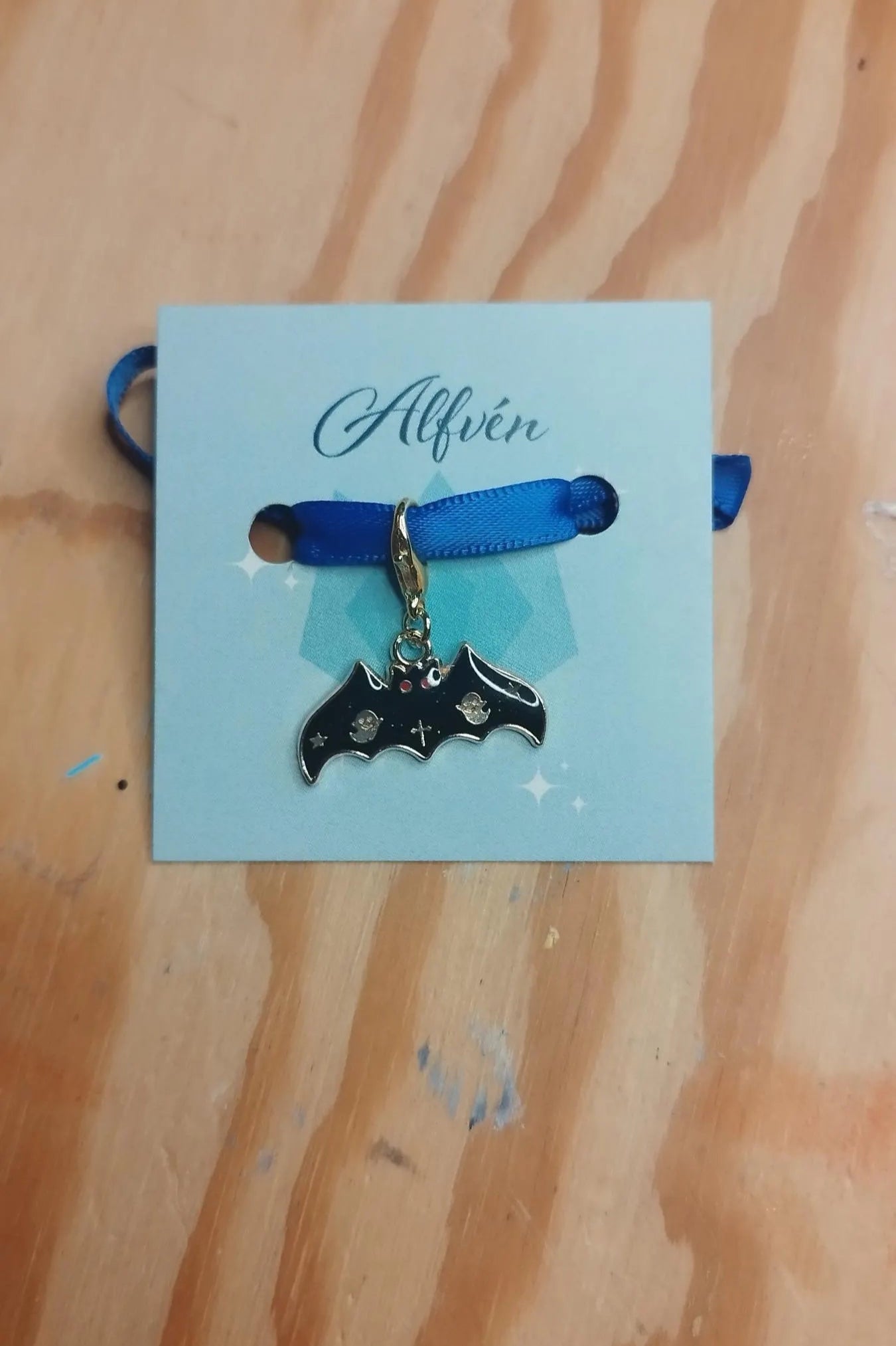 Bat stitch Marker with Glitter & Ghost Detail