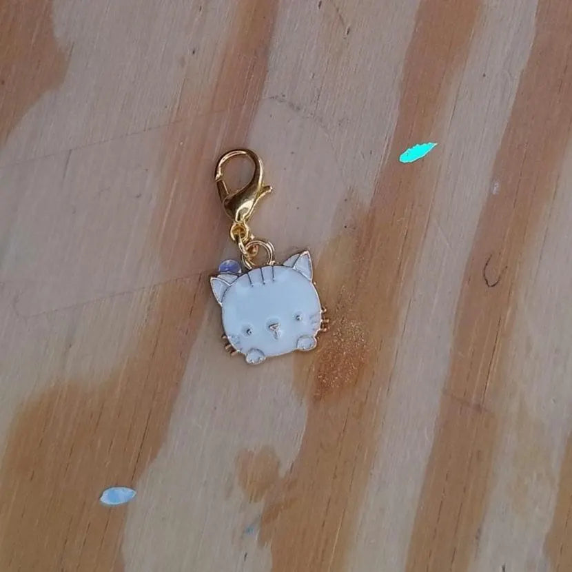 White Cat Face Stitch Marker